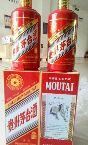 南京高价回收新老茅台酒与30年礼盒茅台酒服务指南